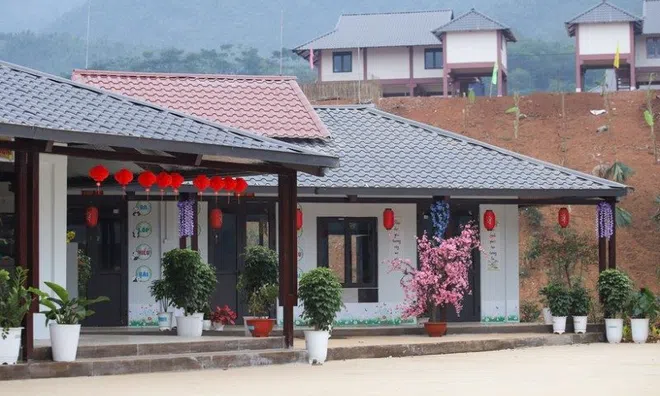 Làng Nủ tiến tới hạnh phúc