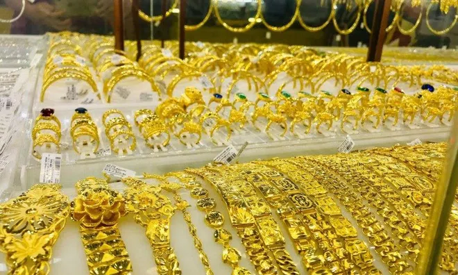 Giá vàng chiều 24/4: Tiếp tục giảm hơn 1 triệu đồng/lượng