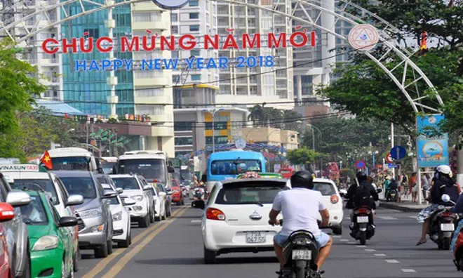 Du lịch Nha Trang dễ dàng và tiết kiệm hơn nhờ xe công nghệ