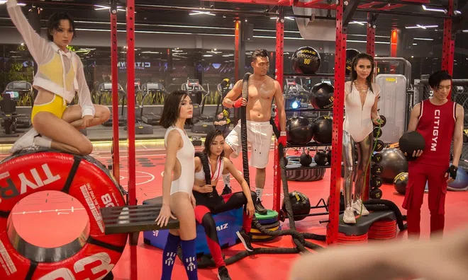 Hậu trường bỏng mắt của thí sinh \'The Face Vietnam 2018\' khi thực hiện bộ ảnh mới