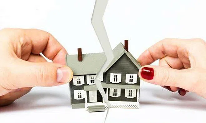 Con riêng có được hưởng di sản từ bố dượng không?