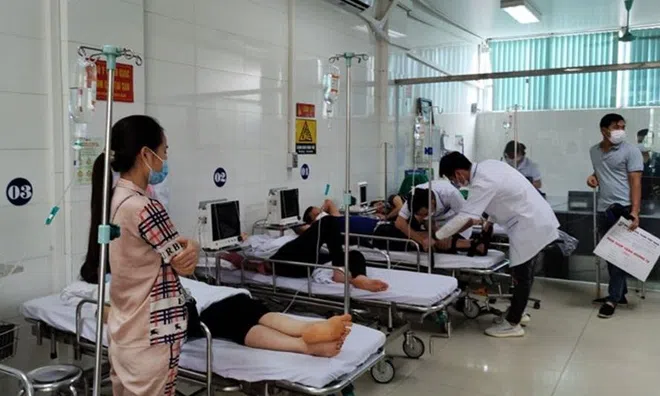 Yên Bái: 18 công nhân nhập viện, nghi ngộ độc thực phẩm