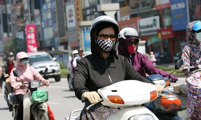 Bộ Y tế yêu cầu đảm bảo chăm sóc sức khoẻ người dân khi nắng nóng, tuân thủ chống dịch COVID-19