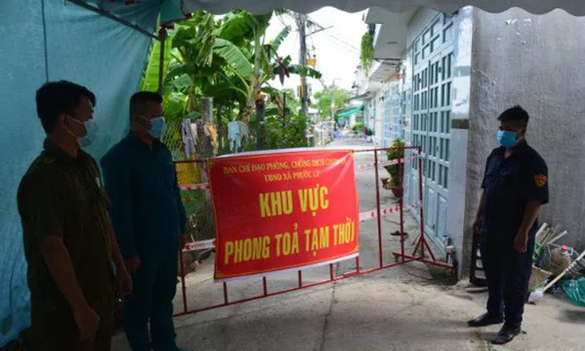 Long An: Phát hiện "ổ dịch" trong xớm, 18 người cùng dương tính COVID-19