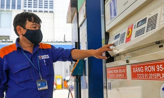 Nới "room" cho nhà đầu tư ngoại bán lẻ xăng dầu: Cần cân nhắc kỹ!