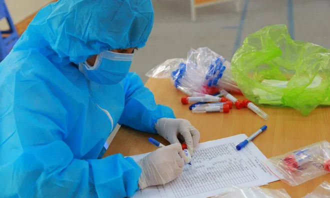 Quảng Ninh phát hiện ca mắc Covid-19 liên quan đến xe khách tuyến Bắc - Nam, lịch trình di chuyển phức tạp