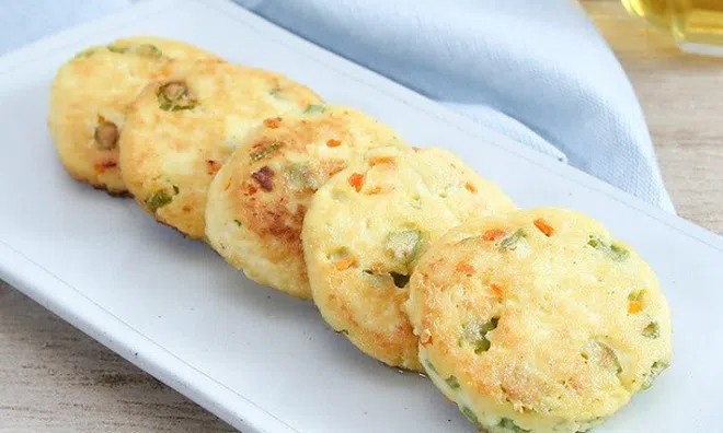 Bánh đậu phụ rau củ chiên, món ngon độc đáo khiến trẻ em nhà bạn thích mê