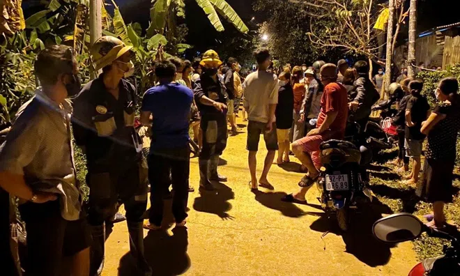 Đang khai thác vàng, một công nhân bị đá đè tử vong