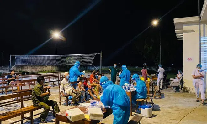 Nghệ An: Chủ tịch xã bị đình chỉ công tác vì cho F1 về nhà thăm vợ mới sinh