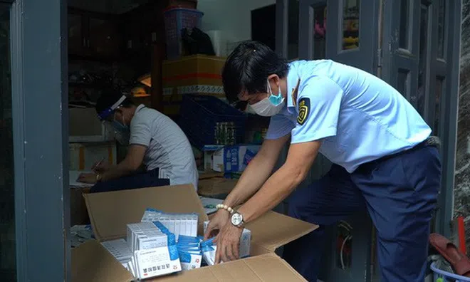 Phát hiện gần 3.000 hộp thuốc nhập lậu được quảng cáo hỗ trợ điều trị COVID-19