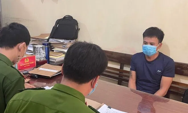 Bắt đối tượng vác dao chém công nhân mỏ để cướp xe và 11.000 đồng