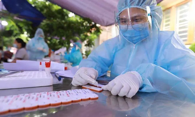 Sáng 15/8, Hà Nội thêm 8 ca mắc mới COVID-19, trong đó 2 ca ở cộng đồng