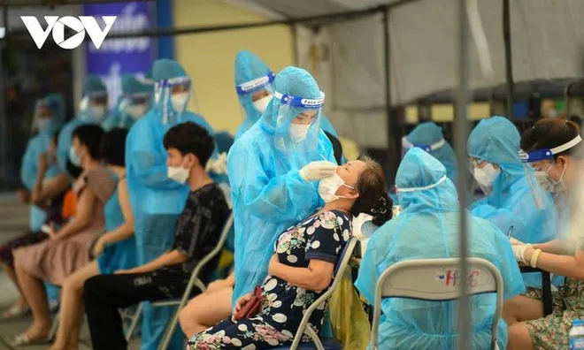 Ngày 18/10, Hà Nội ghi nhận tổng cộng 5 ca dương tính Covid-19, trong đó 3 ca trở về từ vùng dịch