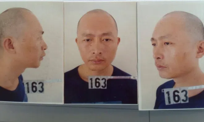 Truy tìm nghi phạm sát hại dã man bố mẹ và em gái ruột