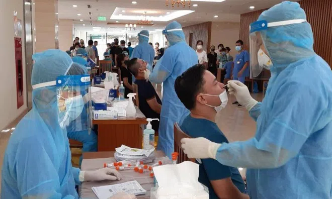 Ngày 30/10, Hà Nội ghi nhận 42 ca mắc Covid-19, trong đó 4 ca cộng đồng
