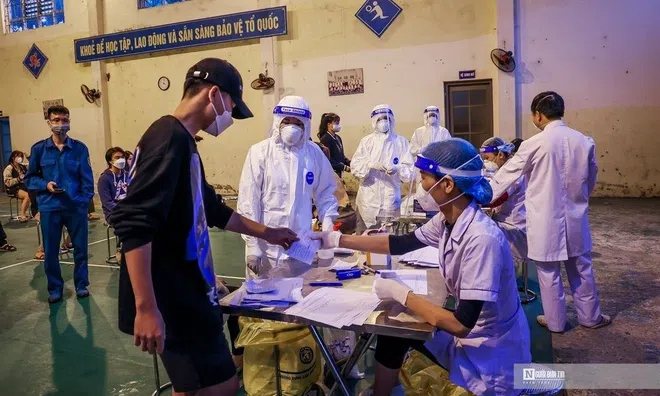 Ngày 13/11, ghi nhận 8.497 ca Covid-19, có 3.940 ca cộng đồng