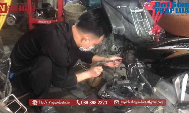 Bắc Từ Liêm, Hà Nội: Anh thợ sửa xe máy bị bạn xù nợ, lừa lấy xe máy