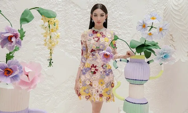 Kết thúc nhiệm kỳ Miss Grand International, Thùy Tiên khoe nhan sắc ngọt ngào như công chúa