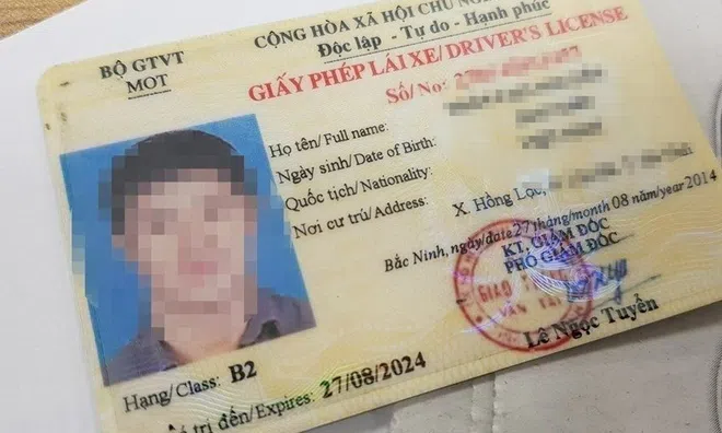 Từ năm 2025, có bắt buộc đổi lại giấy phép lái xe cũ?