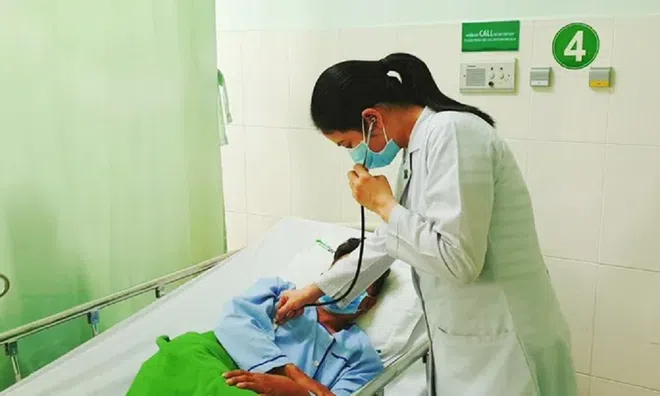Tự uống thuốc nam trị suy thận cấp nam bệnh nhân suýt tử vong
