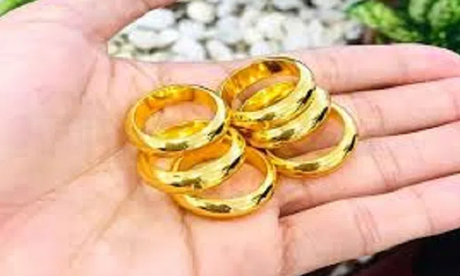 3 năm không về quê ăn Tết, tôi đổi lại được 6,5 chỉ vàng: Quyết định đúng hay sai?