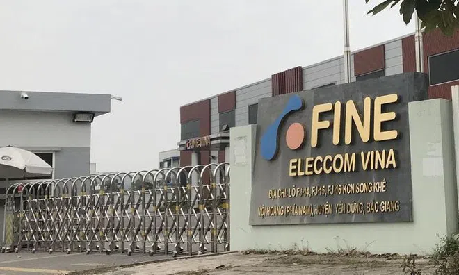 Tràn hóa chất công nghiệp khiến 4 công nhân nhập viện cấp cứu