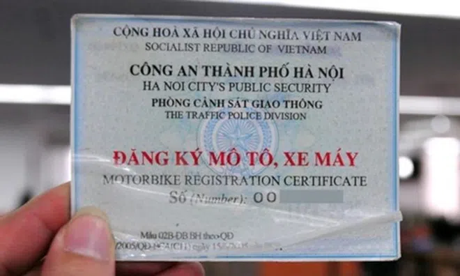 Dưới 18 tuổi có được đứng tên trên Giấy đăng ký xe máy?