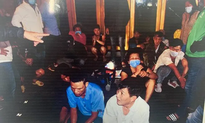 Hà Nội: Tên giang hồ mang 16 tiền án, tiền sự cầm đầu sòng bạc ở phố Bùi Viện