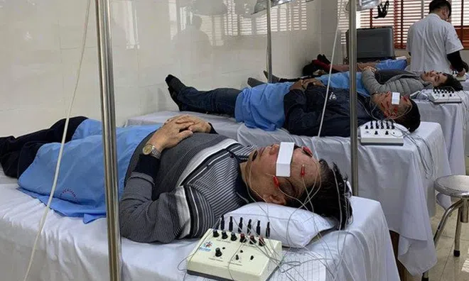 Gia tăng bệnh nhân liệt mặt, méo miệng vì lạnh