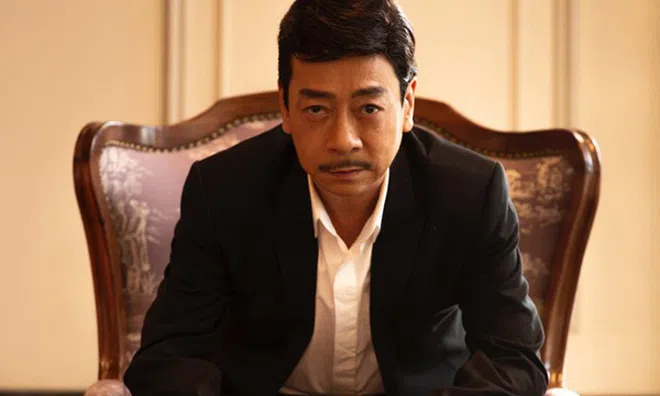 “Ông trùm Phan Quân” Hoàng Dũng gia nhập “vũ trụ” Gái già lắm chiêu