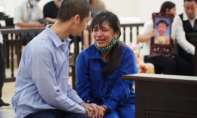 Tuyên án tử hình cha dượng bạo hành bé gái 3 tuổi đến tử vong