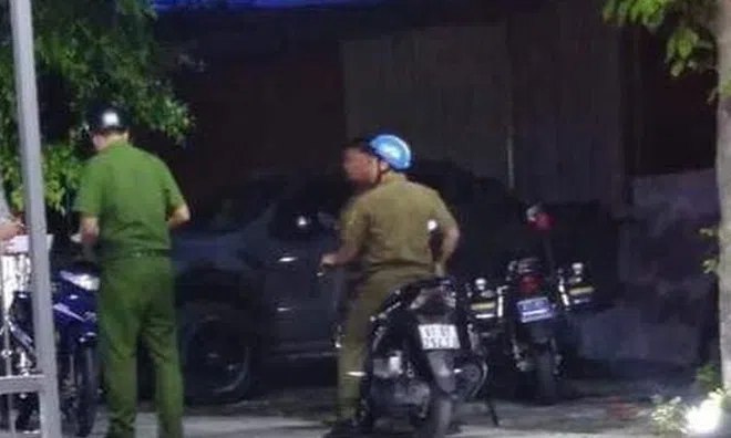 Đình chỉ công tác Thượng úy công an bắn bị thương người ăn cùng quán
