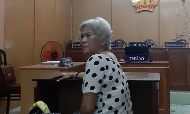 Vì đâu nên nỗi, người đàn bà U70 tưới xăng thiêu sống chị và cháu gái?