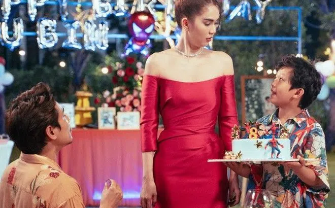 Ngọc Trinh say rượu bị "người cũ" lợi dụng, "mẹ đẻ" cũng sắp bị lừa hàng trăm triệu