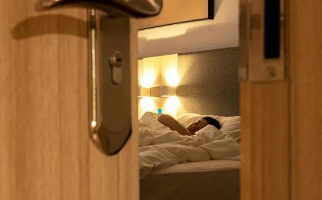 Vợ trẻ quan hệ xong liền vội vã chạy đi làm điều này, chồng không vui mà bác sĩ cũng lắc đầu