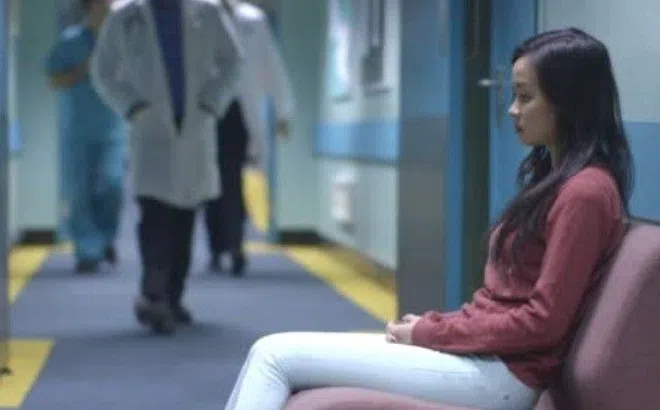 Sau sinh con đầu lòng, người vợ Sài Gòn bỗng mọc râu, đổi giọng, chồng đưa đi khám sững sờ biết kết quả