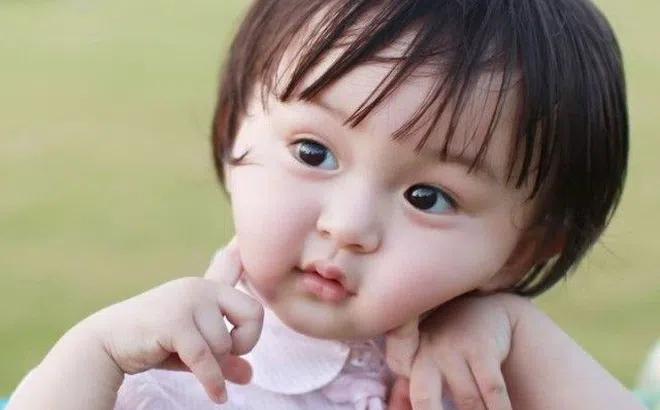 Bé gái bị viêm nặng vì được mẹ dùng thứ nước này rửa vùng kín, BS nói "quá sai", tiết lộ loại nước cực tốt lại rẻ