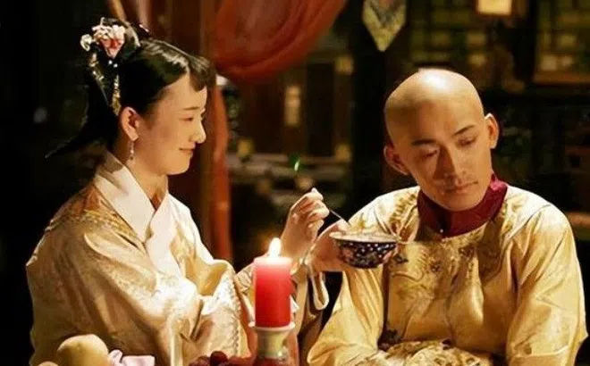 Tại sao trước khi chết, Từ Hi lại ban cho vua bát sữa chua? Hơn trăm năm sau tội ác cùa bà mới được hé lộ