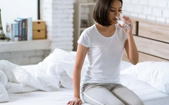 5 phút trước đi ngủ là "thời điểm vàng" kéo dài tuổi thọ, làm một việc sẽ tăng sức khỏe nhưng nhiều người bỏ phí