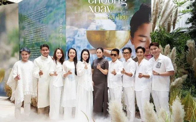 Ra mắt cuốn sách “Chuông xoay Himalaya, sự chữa lành kỳ diệu” của người sáng lập SHAN Healing