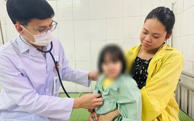 Thời tiết nồm ẩm có người sáng bình thường chiều đã phải nhập viện vì khó thở, bác sĩ chỉ cách phòng bệnh cần làm ngay