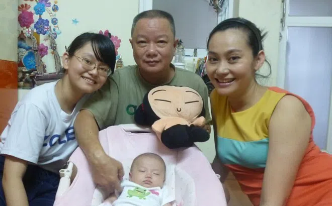 Nữ NSƯT bán xe lấy tiền học Thạc sĩ, từng muốn quyên sinh vì con bị tật chỉ có 0,01% cơ hội cứu chữa