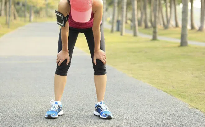 Công ty áp KPI chạy bộ cho nhân viên, không chạy xem xét cắt hợp đồng, bác sĩ chỉ biết thốt lên: Vô lý và nguy hiểm