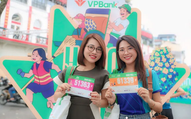 Trai xinh, gái đẹp đổ bộ ngày nhận bib VPIM 2024