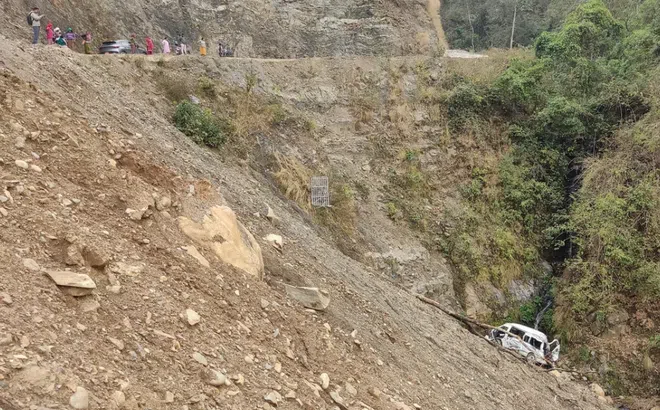 Thảm kịch sau chuyến hành hương: Xe buýt lao khỏi đường gần đền Manakamana Temple, ít nhất 7 người thiệt mạng