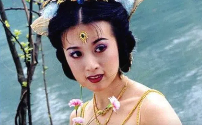 Công chúa Khổng Tước” của Tây Du Ký, vướng loạt scandal rồi lui về làm vợ đại gia: Cuộc sống hiện tại ra sao?