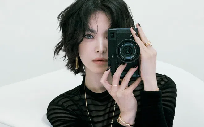 Song Hye Kyo gây bão giữa lúc tin đồn là nguyên nhân gây ra cuộc ly hôn với Song Joong Ki bùng nổ