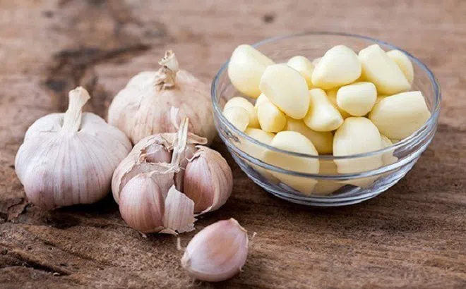 Tỏi rất tốt cho sức khỏe, nhưng người mắc bệnh này ăn sẽ hại vô cùng