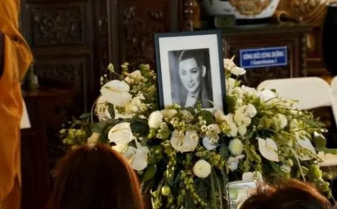 Clip: Lời chia sẻ khiến nhiều người bật khóc của Mạnh Quỳnh trong tang lễ ca sĩ Phi Nhung