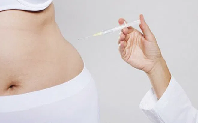 Hoại tử nặng do tiêm thuốc tan mỡ không rõ liều lượng và loại dung dịch gì